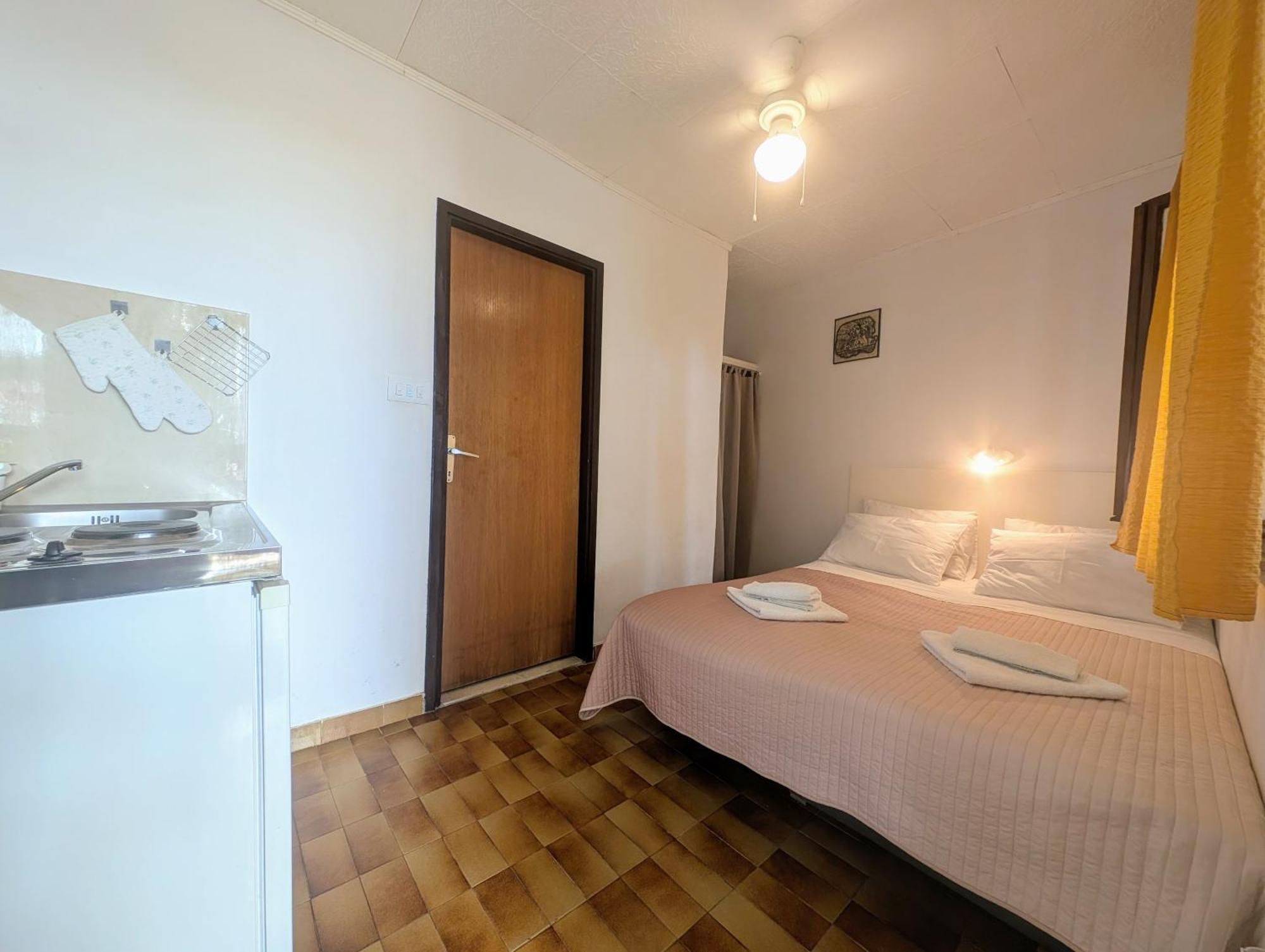 Apartments Ante Лумбарда Экстерьер фото